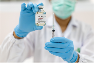 Bệnh nhân ung thư có thể tiêm vắc xin phòng Covid-19 hay không?